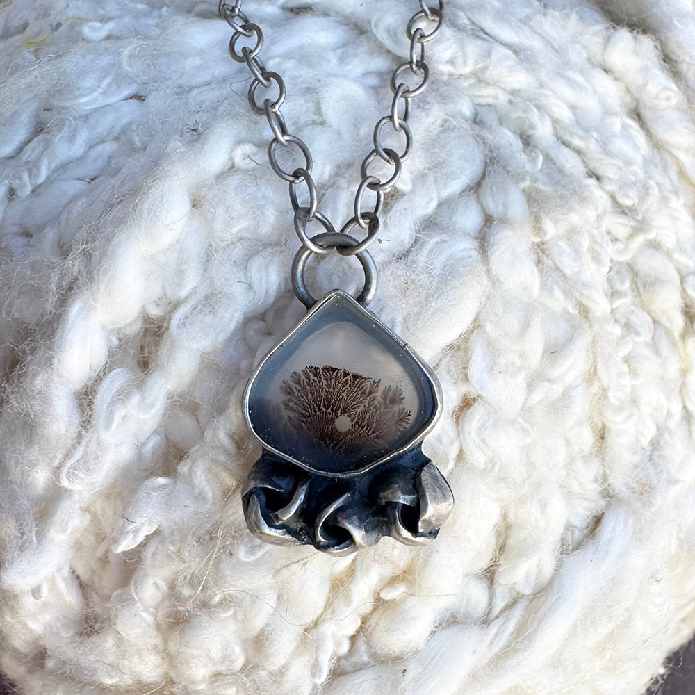 dentritic quartz necklace