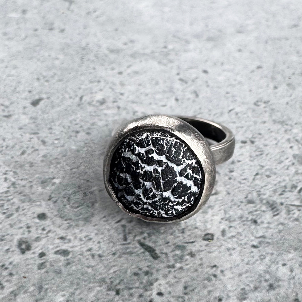 Acid-etched Agate Ring - size 7