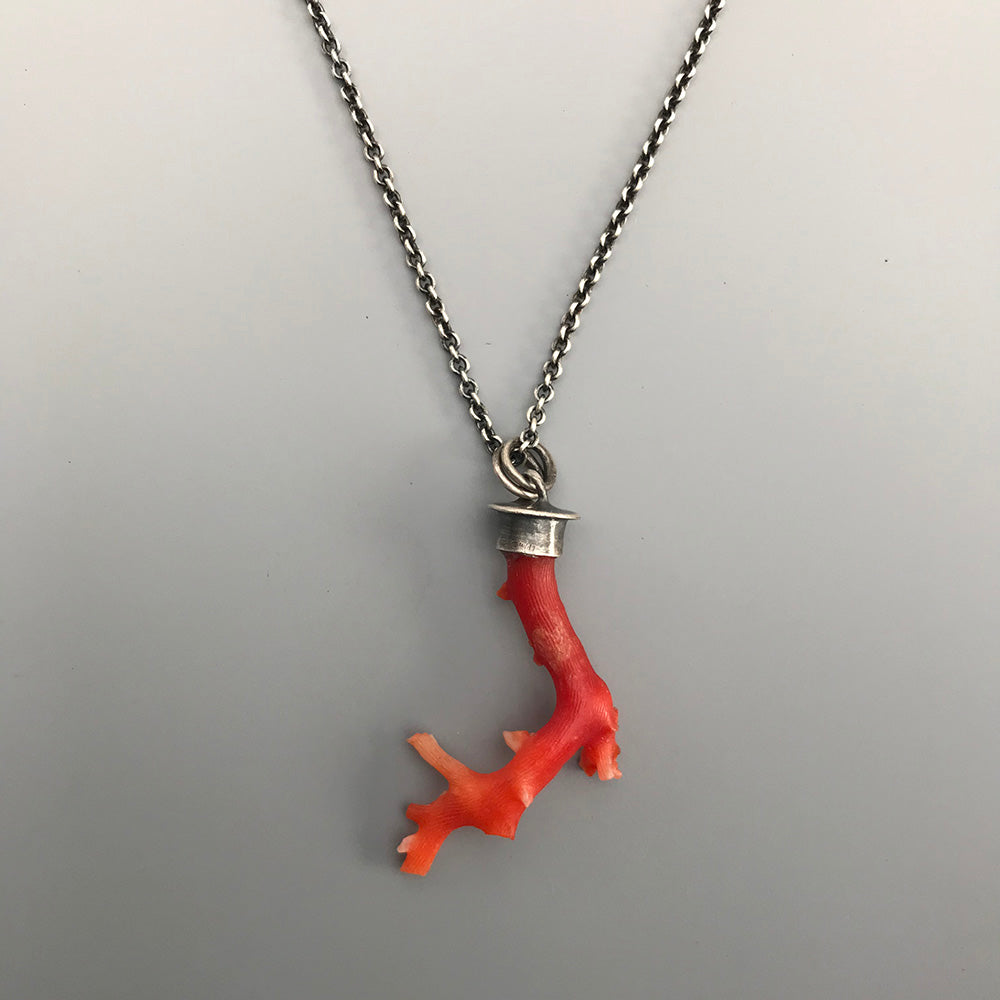 Vintage Coral Necklace in Silver